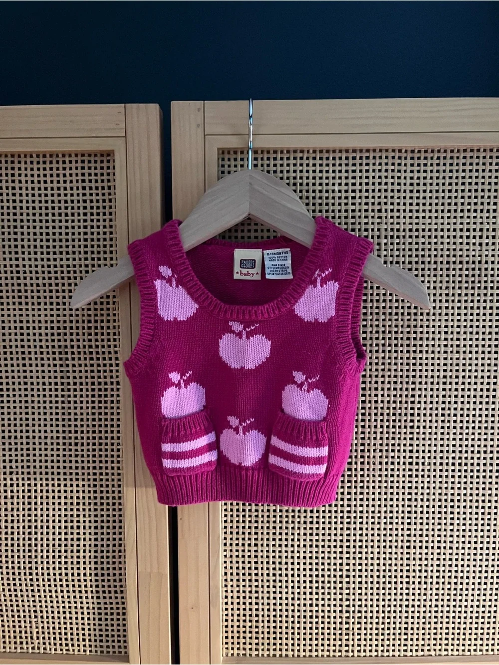Faded Glory 0-3M Apple Knit Vest